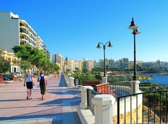 Modern 1Br Maisonette Steps From The Promenade Sliema Eksteriør billede